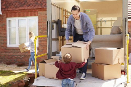 Mobile self storage unit delivery in Battersea