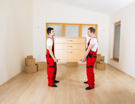 Packed boxes and secure storage options for Battersea relocations